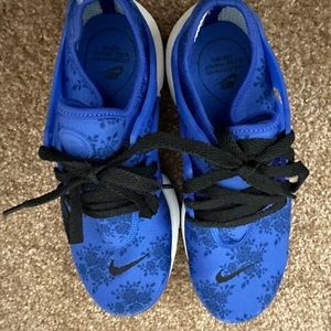 Nike Air near new condition size 7.5